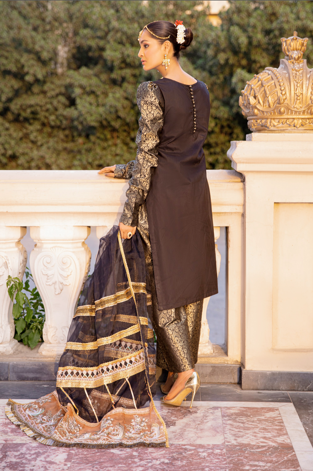 Black IVANA Luxury Ladies Suit