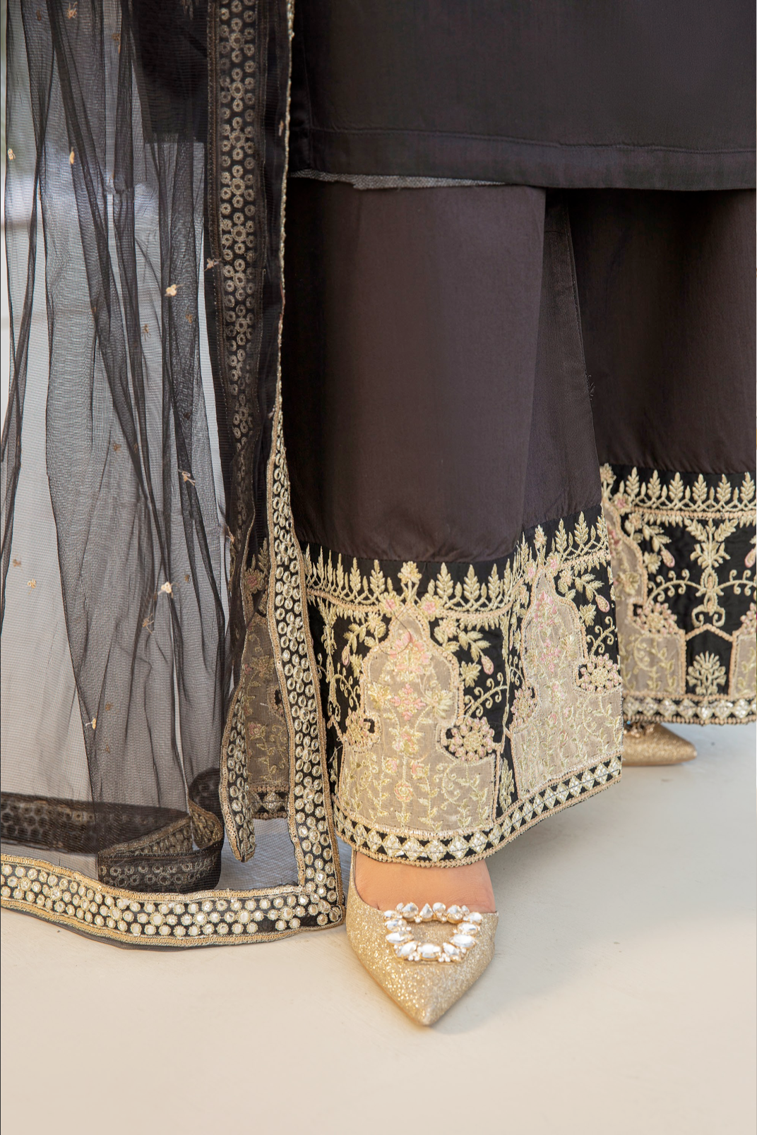 Black IVANA Luxury Ladies Suit