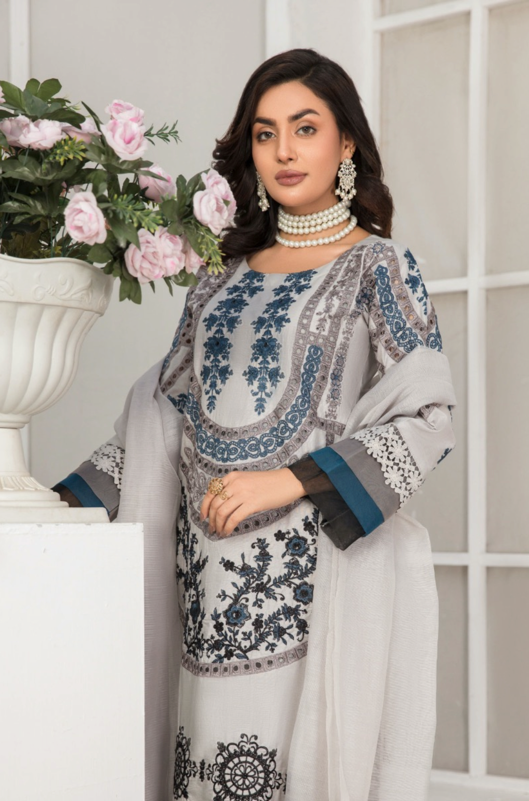 Light Grey Mahima Lawn Ladies Suit