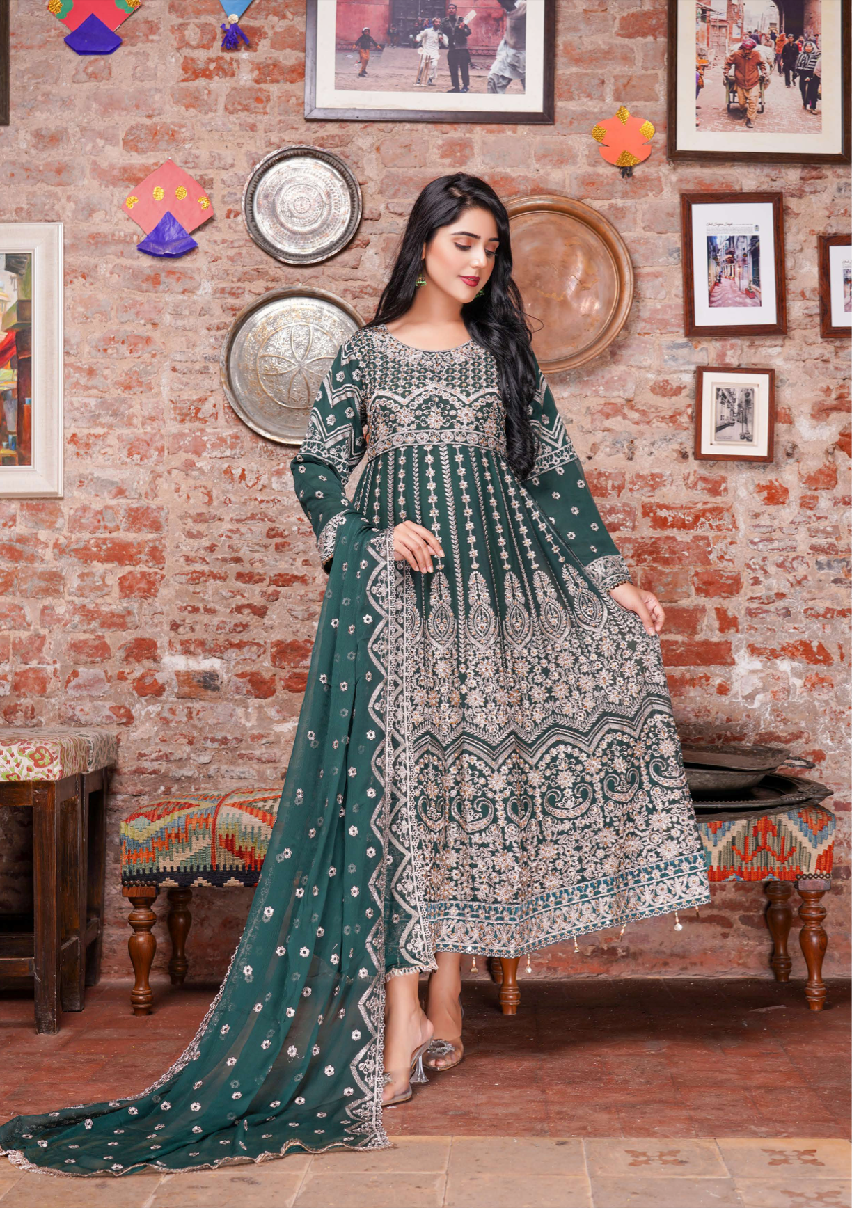 Bottle Green Chiffon Ladies Suit