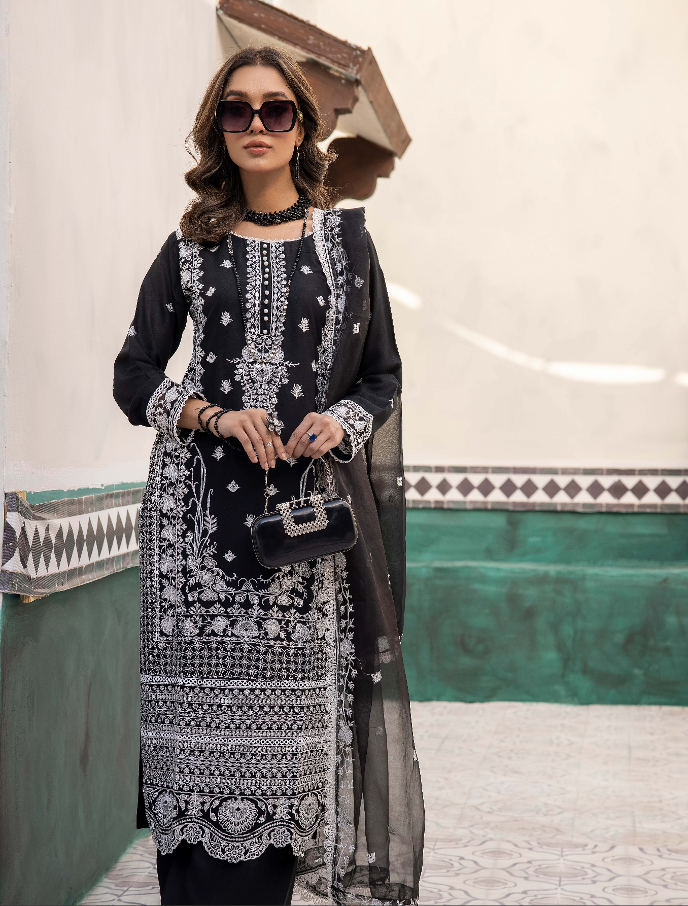 Black Rozana Linen Ladies Suit