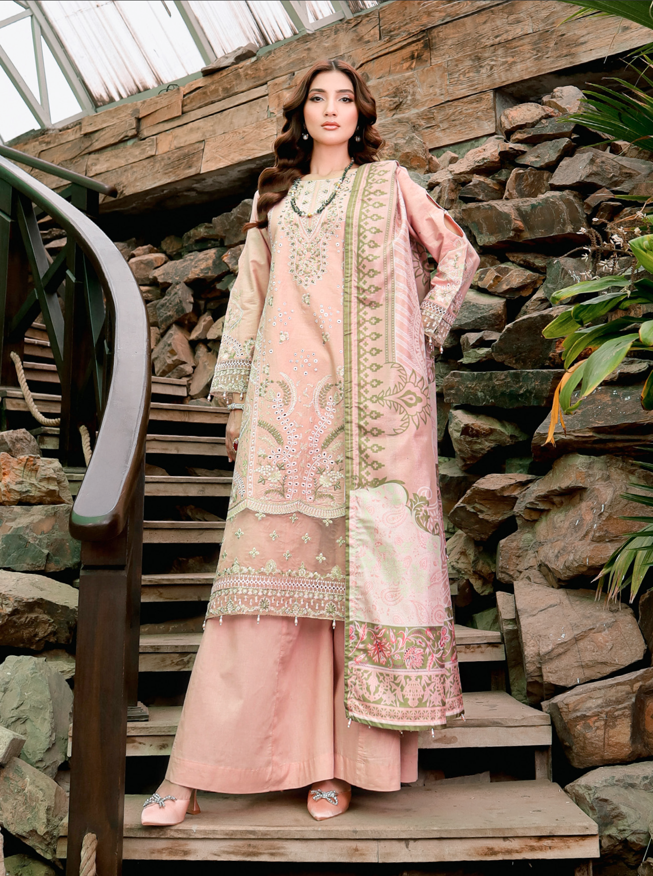 Pink Luxury Lawn Ladies Suit