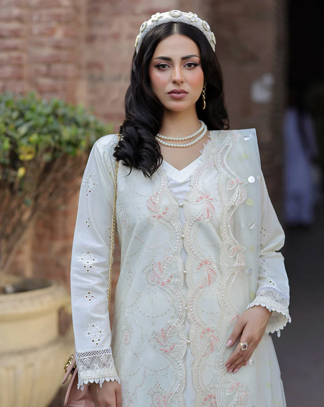Cream 'Bazar Kahani' Cotton Ladies Suit