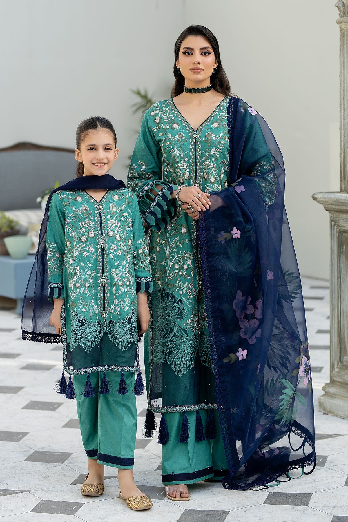 Teal Green Jacquard Lawn Ladies Suit