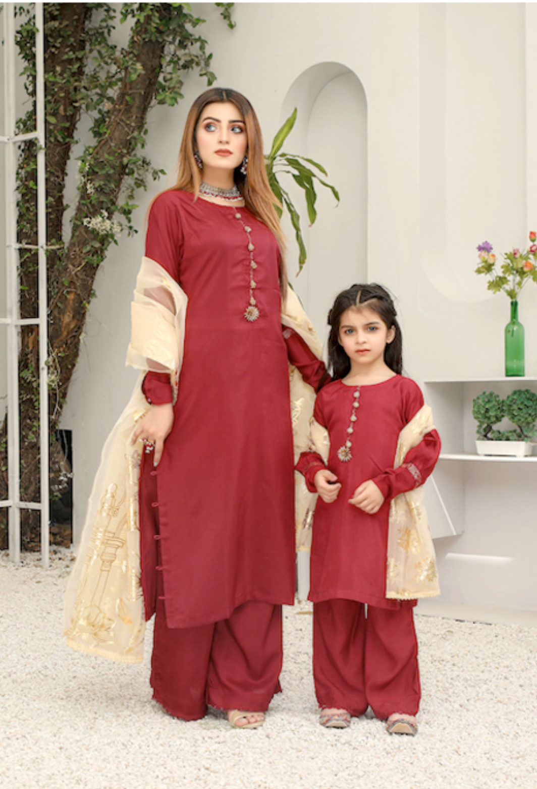 Red Rangoli Viscose Ladies Suit
