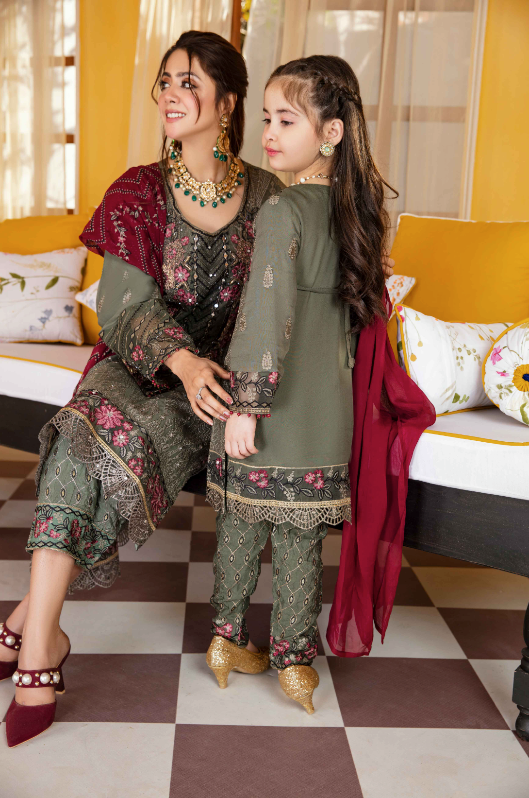 Green 'Juniper' Fareen Chiffon Girls Suit