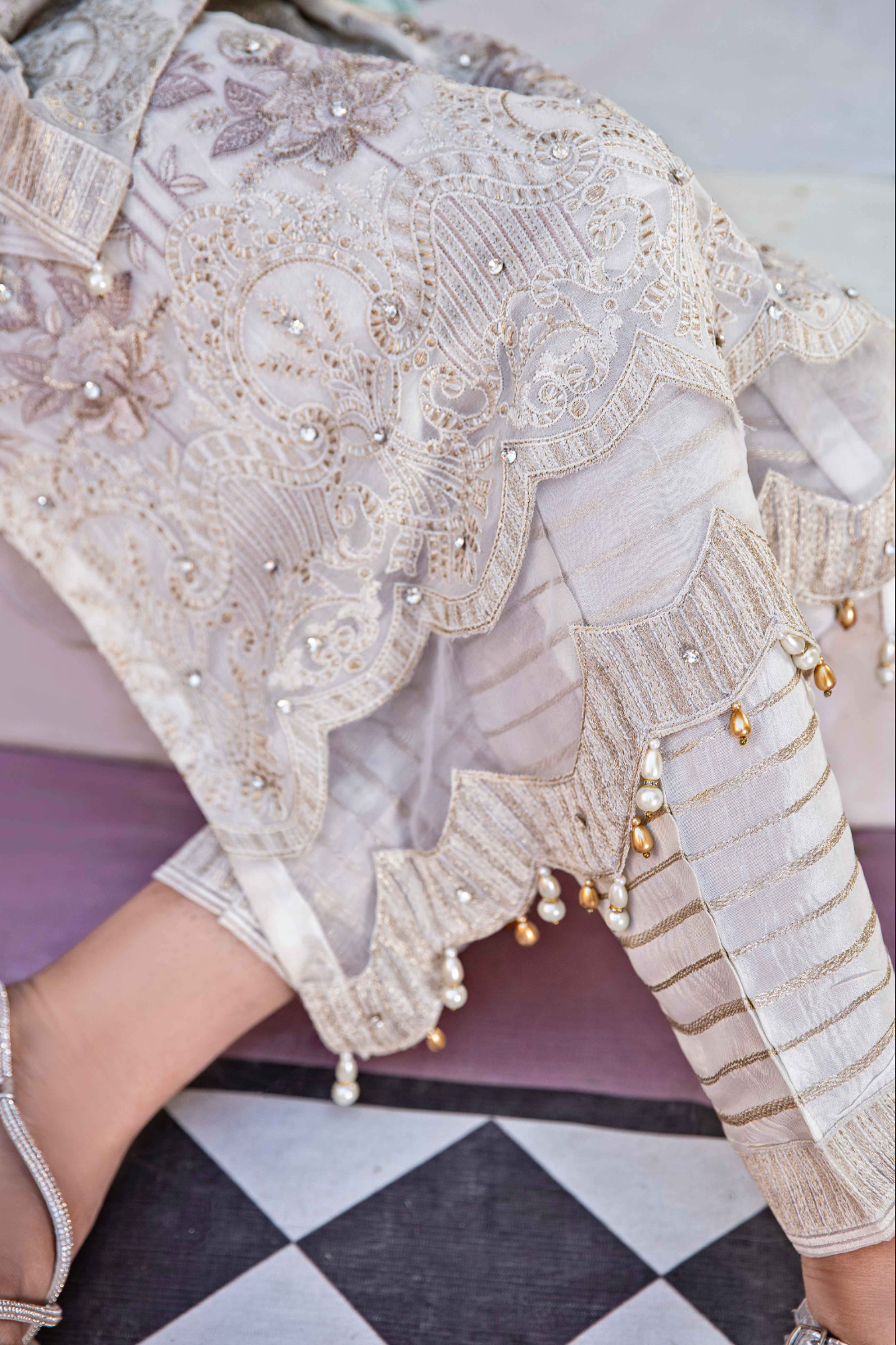 Off White 'Papyrus' Fareen Chiffon Ladies Suit