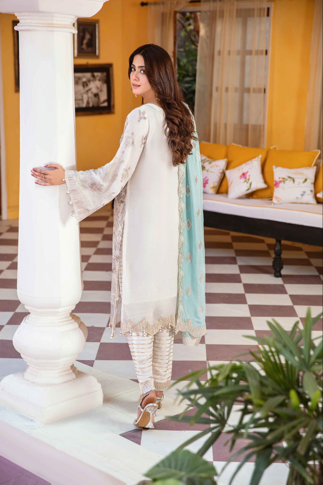 Off White 'Papyrus' Fareen Chiffon Ladies Suit