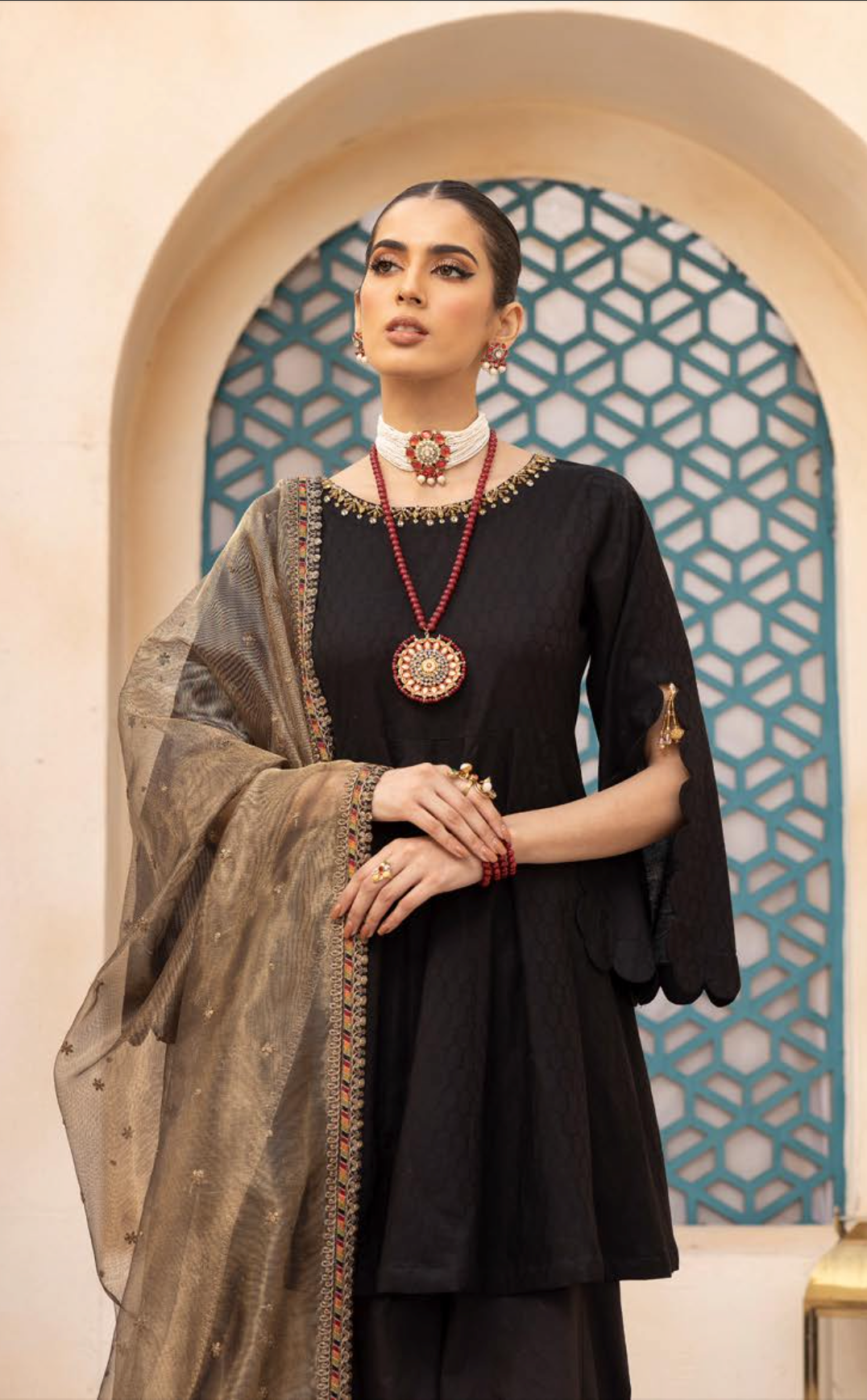 Black Mummy & Me Jacquard Sharara Ladies Suit