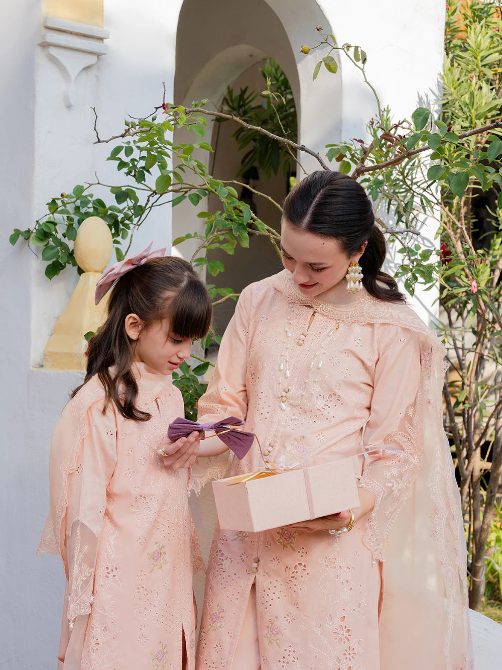 Light Pink 'Aurea' Jacquard Ladies Suit