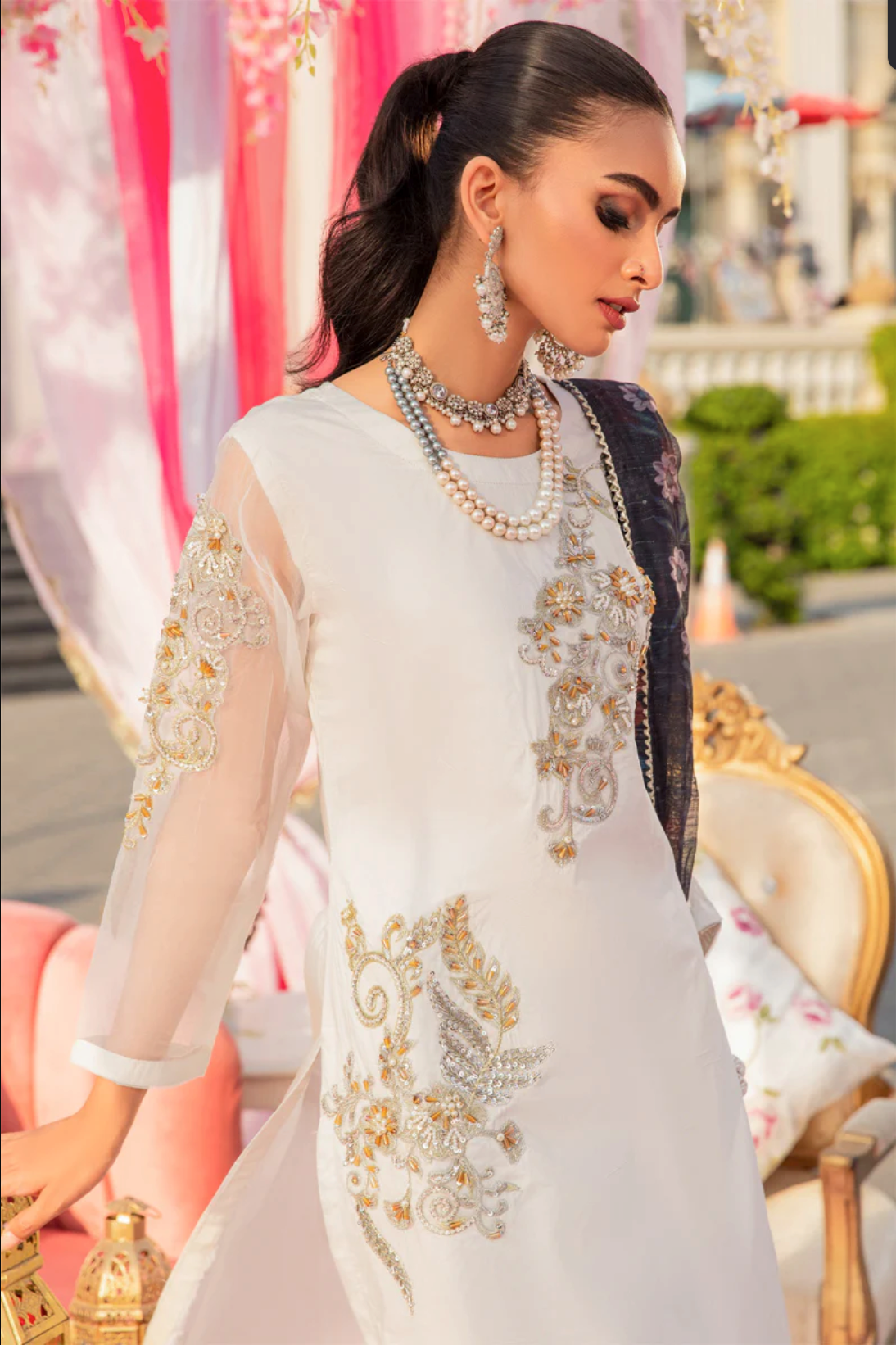Off White IVANA Luxury Ladies Suit