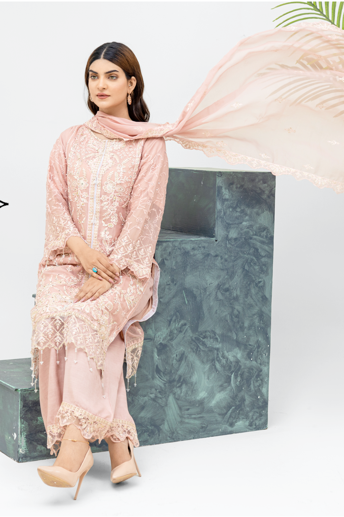 Pink 'Aliza' Chiffon Ladies Suit