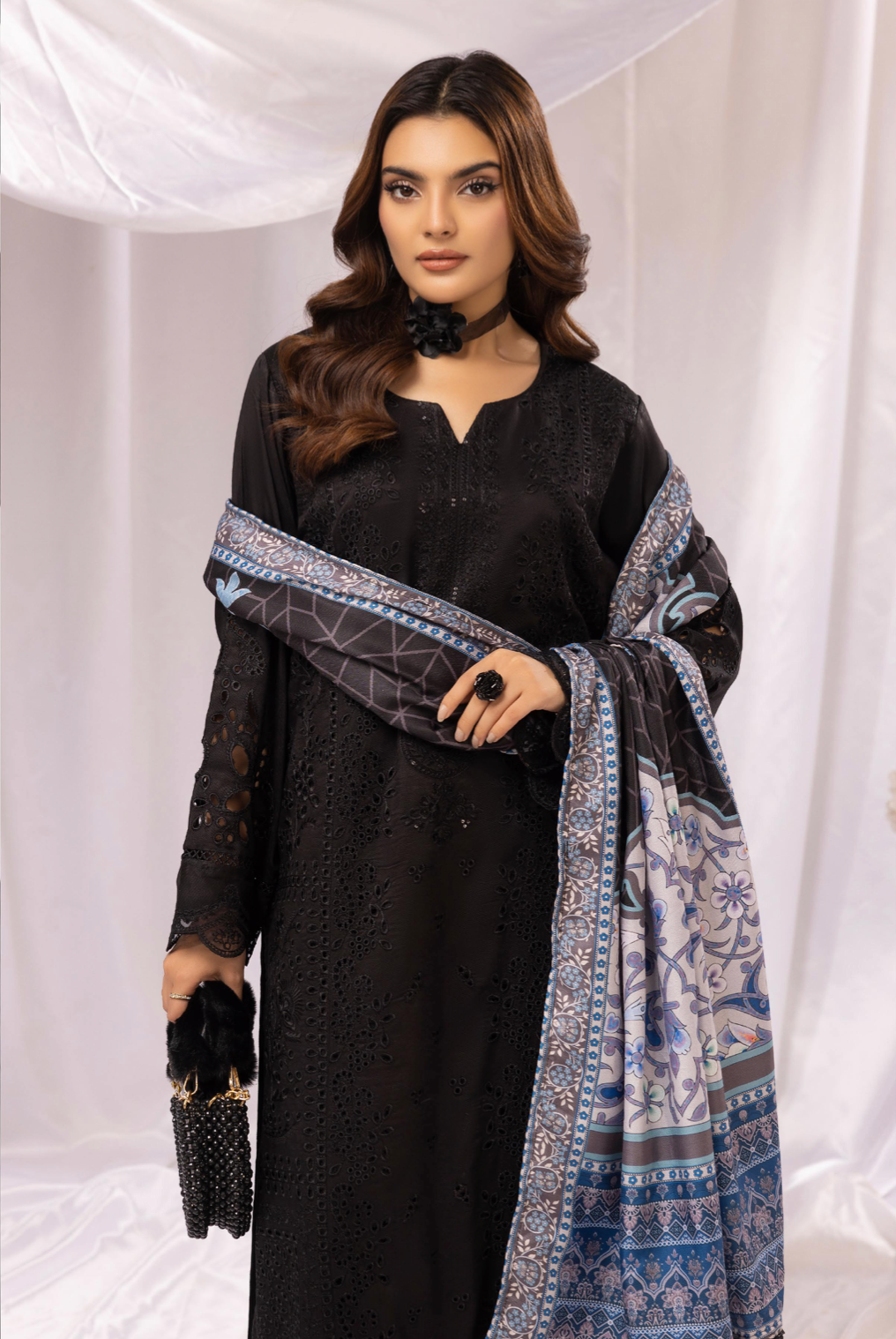 Black 'Aafreen' Dhanak Ladies Suit