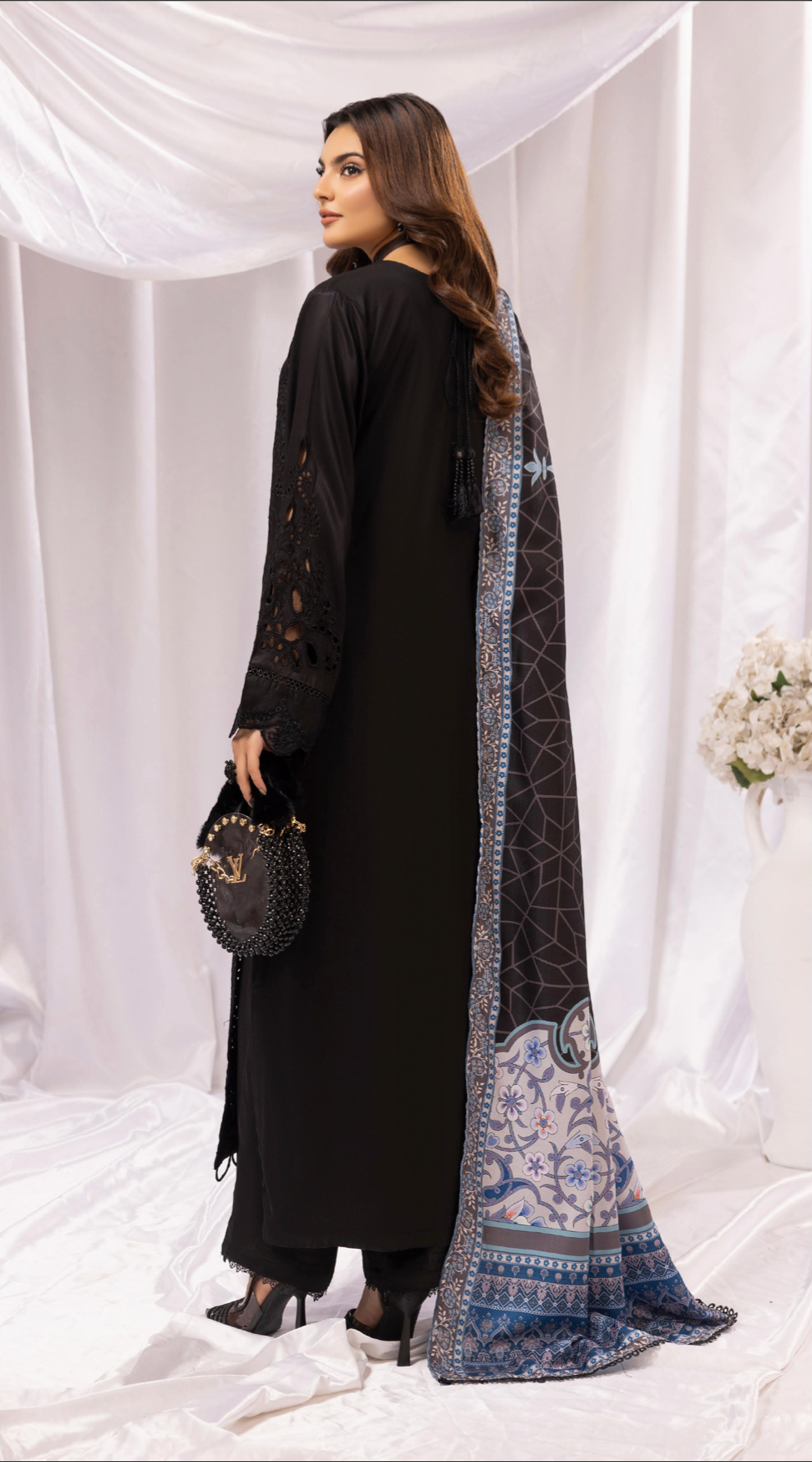 Black 'Aafreen' Dhanak Ladies Suit