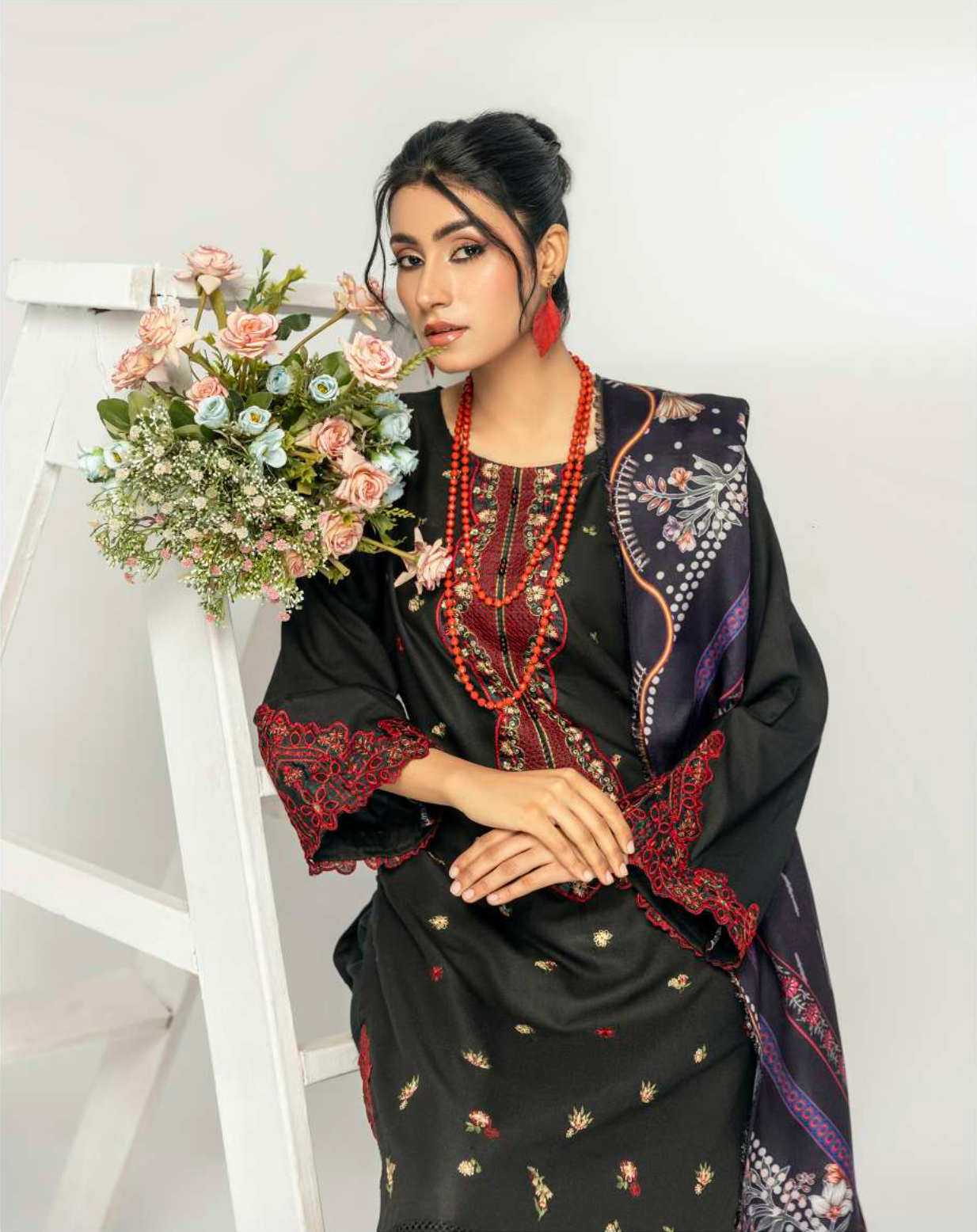 Black 'Alpine Luxe' Dhanak Ladies Suit