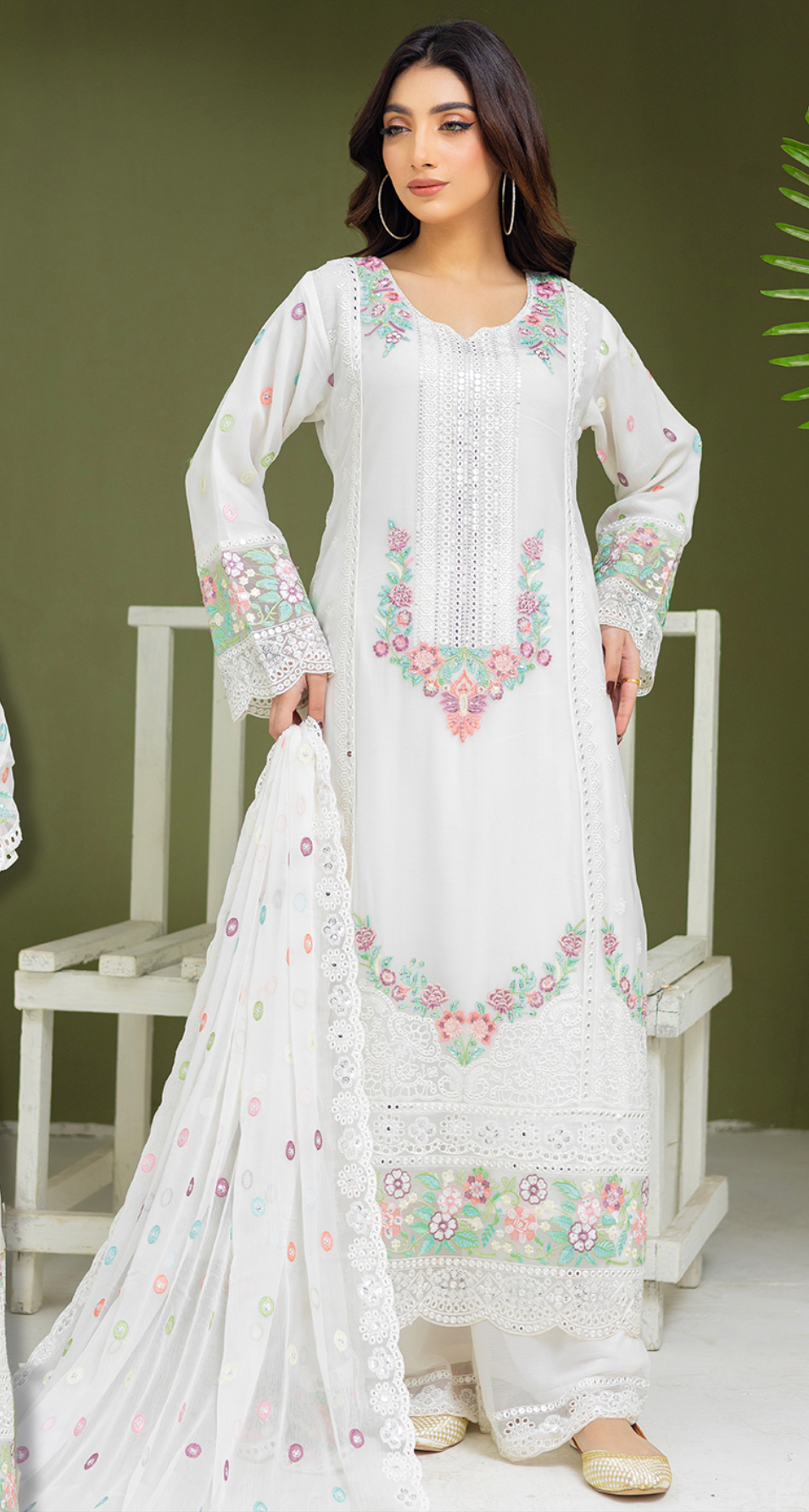 Cream White 'Mahrosh' Chiffon Ladies Suit