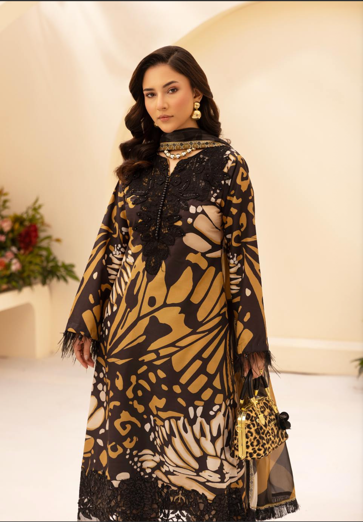 Black and Gold 'M Prints' Linen Ladies Suit