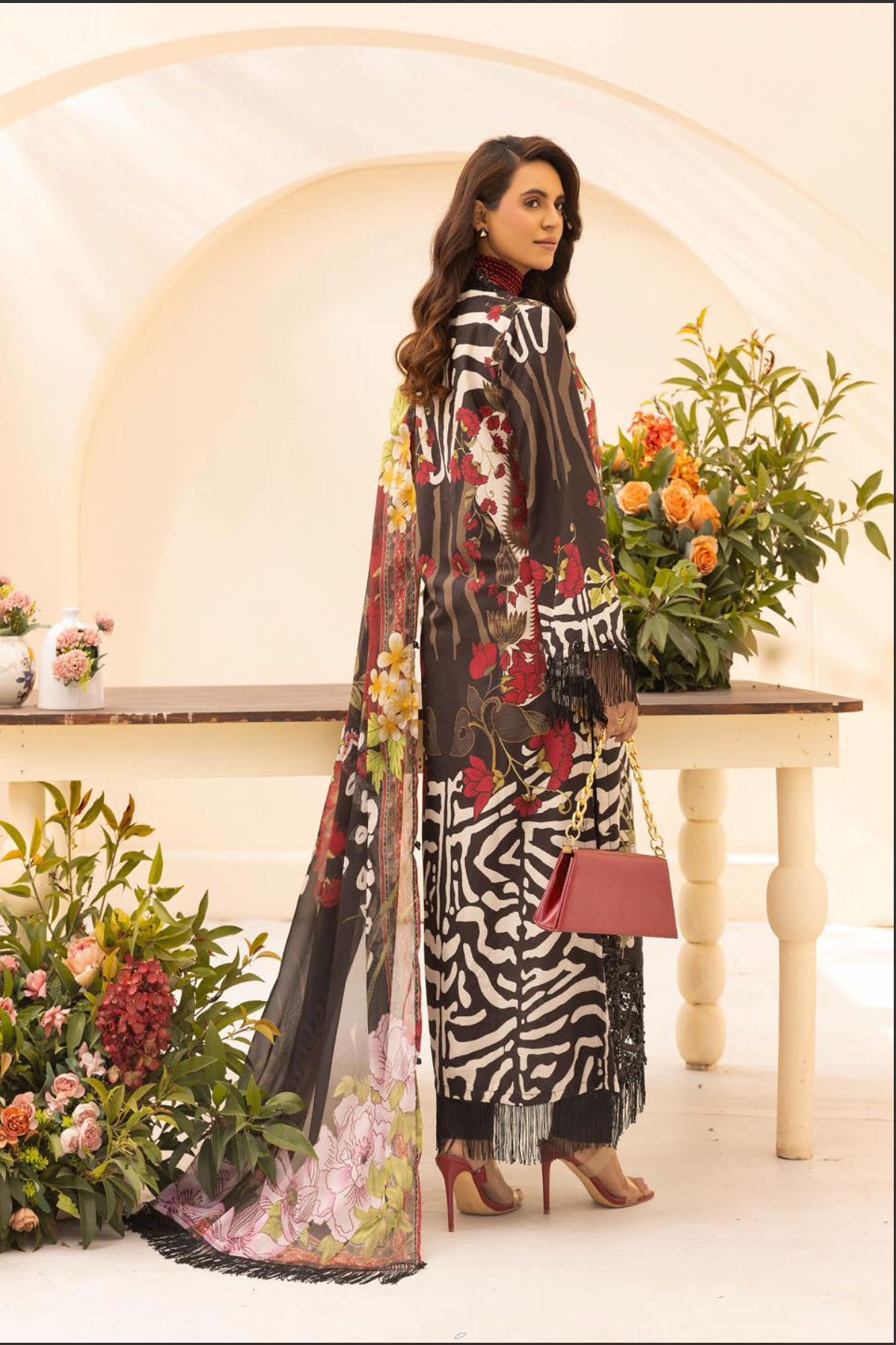 Black and Red 'M Prints' Linen Ladies Suit